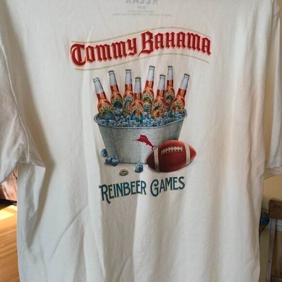 Tommy Bahama Other - TOMMY BAHAMA REINDEER GAMES TSHIRT MEDIUM